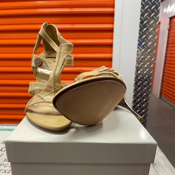 Tan Dior open toe heels - Picture 2 of 4